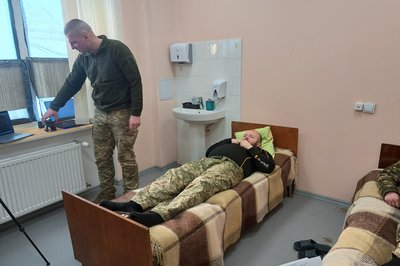 "Більшість цих станів — відчув на собі". Колишній сапер та аеророзвідник працює психологом в 30 бригаді "Більшість цих станів — відчув на собі". Колишній сапер та аеророзвідник працює психологом в 30 бригаді