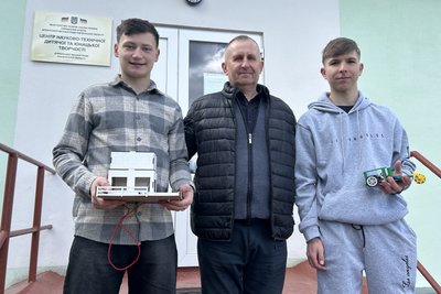 Ліцеїст із Рівненщини створив модульну систему "розумного дому", якою можна керувати з будь-якої точки світу