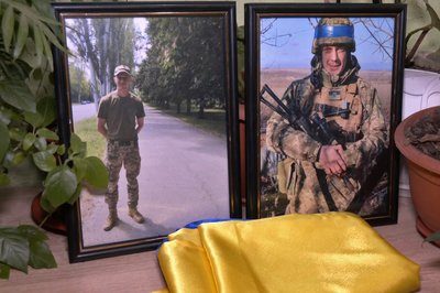 "Постійно говорю з ним": історія вдови загиблого військового з Волині "Постійно говорю з ним": історія вдови загиблого військового з Волині