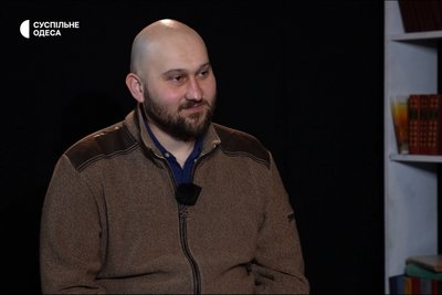 "Мемчики зближують": вчитель історії про сучасну освіту, кордони зумерів та війни за студентів "Мемчики зближують": вчитель історії про сучасну освіту, кордони зумерів та війни за студентів