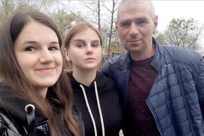 "Ми не припиняємо пошуки": родина зниклого військового з Житомирщини чекає на його повернення "Ми не припиняємо пошуки": родина зниклого військового з Житомирщини чекає на його повернення
