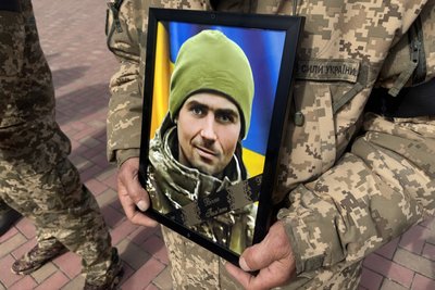 Загинув у свій день народження: у Південноукраїнську попрощалися з Євгеном Прокоф’євим Загинув у свій день народження: у Південноукраїнську попрощалися з Євгеном Прокоф’євим