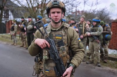 "Група — вперед": волинські нацгвардійці тренуються знешкоджувати ДРГ "Група — вперед": волинські нацгвардійці тренуються знешкоджувати ДРГ