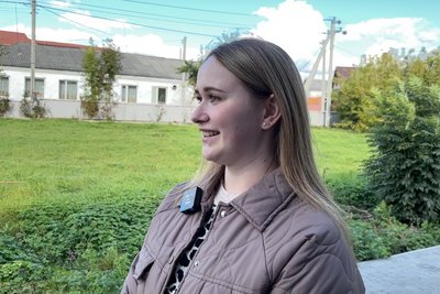 "Льоліку буде тепленько": волинянка прихистила травмованого лелеку "Льоліку буде тепленько": волинянка прихистила травмованого лелеку