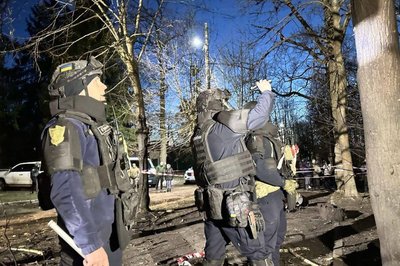 В Озерному на Житомирщині "шахед" влучив у багатоповерхівку, є загиблий