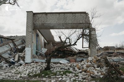 Постійні обстріли, розтрощені будинки та міни: як працює поліція на деокупованій Херсонщині Постійні обстріли, розтрощені будинки та міни: як працює поліція на деокупованій Херсонщині