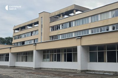 «Як буде першого вересня — ніхто не знає»: на Одещині внаслідок атаки РФ пошкоджений коледж