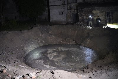 вирва від ракетного удару