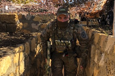 Прикордонник з Одещини розповів, як збивав дрон-камікадзе з автомата Прикордонник з Одещини розповів, як збивав дрон-камікадзе з автомата