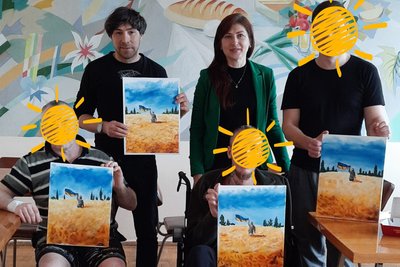 «Їм катастрофічно не вистачає спілкування». Як рубіжанка організувала для військових у шпиталі арттерапію «Їм катастрофічно не вистачає спілкування». Як рубіжанка організувала для військових у шпиталі арттерапію