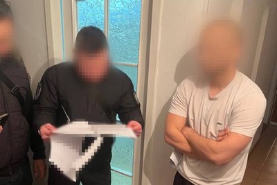 У Харкові колишні поліцейські вимагали гроші у наркозалежних
