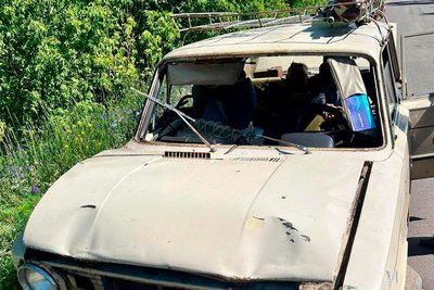 Автівка, яка підірвалася на ВНП у Липецькій громаді Харківщини, 6 липня 2025 року Автівка, яка підірвалася на ВНП у Липецькій громаді Харківщини, 6 липня 2025 року