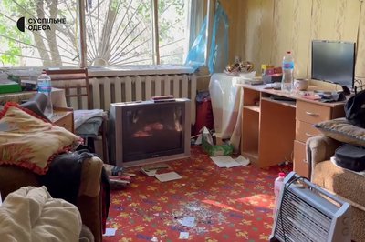 Квартира, в які потрапили уламки збитого безпілотника, Одеса Квартира, в які потрапили уламки збитого безпілотника, Одеса