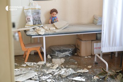 "Увесь дах лежить в групі": який вигляд має дитсадок в Одесі після атаки дронів "Увесь дах лежить в групі": який вигляд має дитсадок в Одесі після атаки дронів