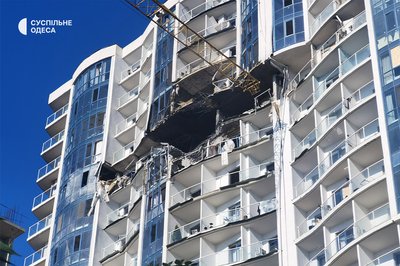 «У квартирі нічого не вціліло»: одесити розповіли про наслідки атаки на місто «У квартирі нічого не вціліло»: одесити розповіли про наслідки атаки на місто