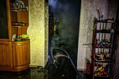 Жінка загинула на пожежі у Немишлянському районі Харкова: причина займання Жінка загинула на пожежі у Немишлянському районі Харкова: причина займання
