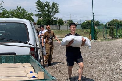 «Я ніби знаю японську культуру, але вона мені чужа»: історія японця, який народився в Одесі та допомагає ЗСУ «Я ніби знаю японську культуру, але вона мені чужа»: історія японця, який народився в Одесі та допомагає ЗСУ