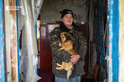 Анатолій повернувся в рідне Архангельське на Херсонщині після звільнення селища українськими військовими, листопад 2022 року.