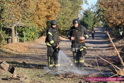 Руйнування внаслідок російського авіаудару по Слатиному, Харківська область, 9 жовтня 2024 року Руйнування внаслідок російського авіаудару по Слатиному, Харківська область, 9 жовтня 2024 року
