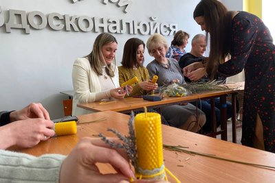 "Це осередок емоційного розвантаження": у вінницькому ліцеї відкрили простір для дітей та вчителів "Це осередок емоційного розвантаження": у вінницькому ліцеї відкрили простір для дітей та вчителів