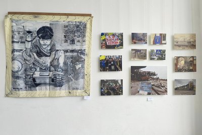 "Ми існуємо, ми творці, ми малюємо — всупереч обставинам". Оксана Оснач про виставку робіт херсонських митців у Києві "Ми існуємо, ми творці, ми малюємо — всупереч обставинам". Оксана Оснач про виставку робіт херсонських митців у Києві