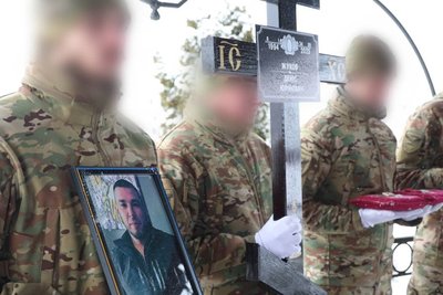 Прощання з полеглим поліцейським Денисом Жуковим, Харків, 29 грудня 2025 року Прощання з полеглим поліцейським Денисом Жуковим, Харків, 29 грудня 2025 року