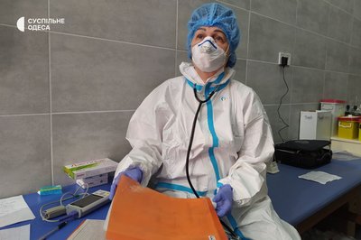 "Госпіталізації кожного дня є": репортаж з ковідної лікарні в Одесі "Госпіталізації кожного дня є": репортаж з ковідної лікарні в Одесі