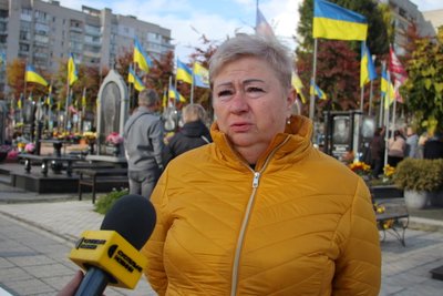 У Житомирі попрощалися із 37-річним воїном Максимом Шабінським У Житомирі попрощалися із 37-річним воїном Максимом Шабінським