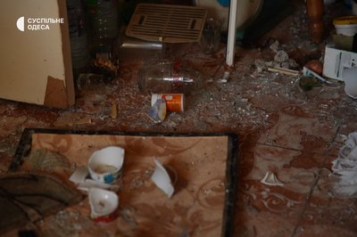 "Щоб вони пережили те, що я": другу ніч поспіль росіяни атакували дронами Одещину "Щоб вони пережили те, що я": другу ніч поспіль росіяни атакували дронами Одещину