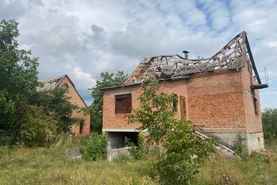 Влучання у підприємство та пошкоджені будинки: наслідки ракетної атаки на Вінниччині Влучання у підприємство та пошкоджені будинки: наслідки ракетної атаки на Вінниччині