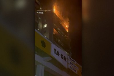 У Сумах влучання у багатоповерхівку: що відомо У Сумах влучання у багатоповерхівку: що відомо