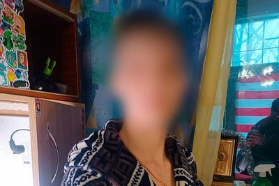 Харків'янин, який за версією поліції, вирощував вдома коноплі й продавав наркотики Харків'янин, який за версією поліції, вирощував вдома коноплі й продавав наркотики
