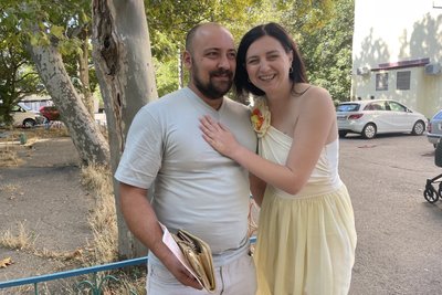1200 гривень за дві хвилини: пара з Одеси поскаржилась на один з районних РАЦСів 1200 гривень за дві хвилини: пара з Одеси поскаржилась на один з районних РАЦСів