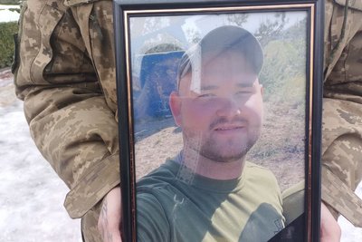 Загиблий на Луганщині боєць з Луцька Роман Данилюк Загиблий на Луганщині боєць з Луцька Роман Данилюк