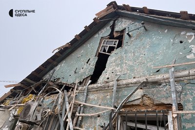 "Нема хатки більше": жителі Одещини про втрату житла після атаки РФ "Нема хатки більше": жителі Одещини про втрату житла після атаки РФ