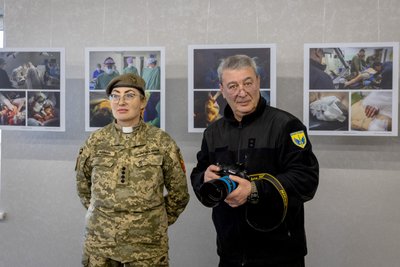 Війна очима українських фотографів: в Одесі відкрили виставку "Уламки загальної тиші" Війна очима українських фотографів: в Одесі відкрили виставку "Уламки загальної тиші"