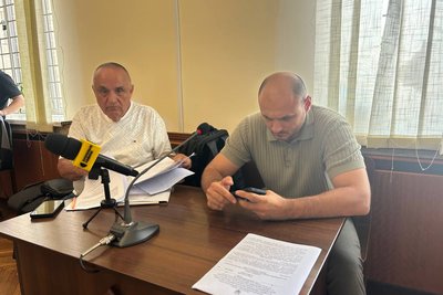Справа про вбивство дитини на Житомирщині: обвинуваченим продовжили запобіжні заходи Справа про вбивство дитини на Житомирщині: обвинуваченим продовжили запобіжні заходи