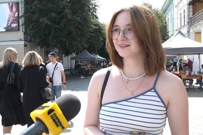 "Книжкова площа": приблизно 2 тисячі книжок принесли до бібліотек житомиряни для книгообміну "Книжкова площа": приблизно 2 тисячі книжок принесли до бібліотек житомиряни для книгообміну