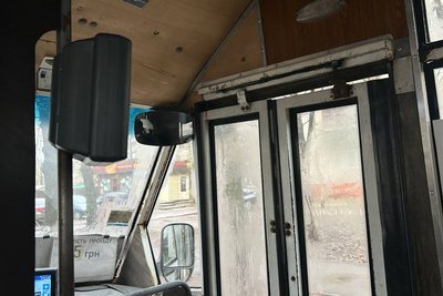 У Житомирі пасажири маршруту №33 скаржаться на якість перевезень: що каже перевізник та міська рада У Житомирі пасажири маршруту №33 скаржаться на якість перевезень: що каже перевізник та міська рада