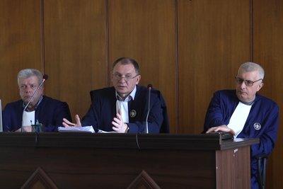 На суді у справі про вбивство 12-річного підлітка з Житомирщини переглядали трансляцію слідчого експерименту На суді у справі про вбивство 12-річного підлітка з Житомирщини переглядали трансляцію слідчого експерименту