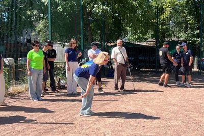 У Житомирі провели майстер-клас з петанку для ветеранів, військових та їхніх родин У Житомирі провели майстер-клас з петанку для ветеранів, військових та їхніх родин