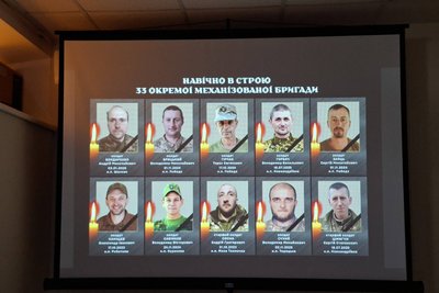 У музеї в Тернополі вшанували пам'ять загиблих захисників У музеї в Тернополі вшанували пам'ять загиблих захисників