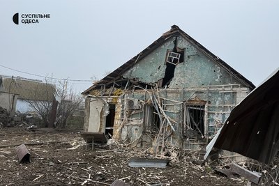 "Нема хатки більше": жителі Одещини про втрату житла після атаки РФ "Нема хатки більше": жителі Одещини про втрату житла після атаки РФ