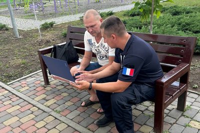 Не розміновують, але обстежують. На Донеччині The HALO Trust відновила роботу: де працюють і чому навчають Не розміновують, але обстежують. На Донеччині The HALO Trust відновила роботу: де працюють і чому навчають