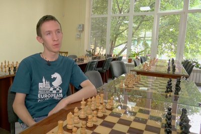 "Гра в шахи багато чого навчила", — 14-річний чемпіон з шахів Ярослав Шевченко з Хмельницького "Гра в шахи багато чого навчила", — 14-річний чемпіон з шахів Ярослав Шевченко з Хмельницького