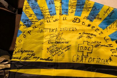 "Немає більше тебе, коханий". Артем Попік з Донеччини пройшов Майдан, полон, АТО: спогади побратимів, друзів та дружини "Немає більше тебе, коханий". Артем Попік з Донеччини пройшов Майдан, полон, АТО: спогади побратимів, друзів та дружини