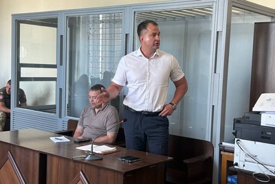 Справа про вбивство дитини на Житомирщині: обвинуваченим продовжили запобіжні заходи Справа про вбивство дитини на Житомирщині: обвинуваченим продовжили запобіжні заходи