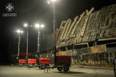 Одеським рятувальникам передали нові автономні системи освітлення Одеським рятувальникам передали нові автономні системи освітлення