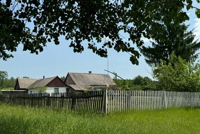 "Тяжко, що немає людей, щоб хтось привітався", — жителька села на Житомирщині Олена Галіцька