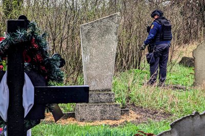 Заміноване кладовище на Донеччині Заміноване кладовище на Донеччині